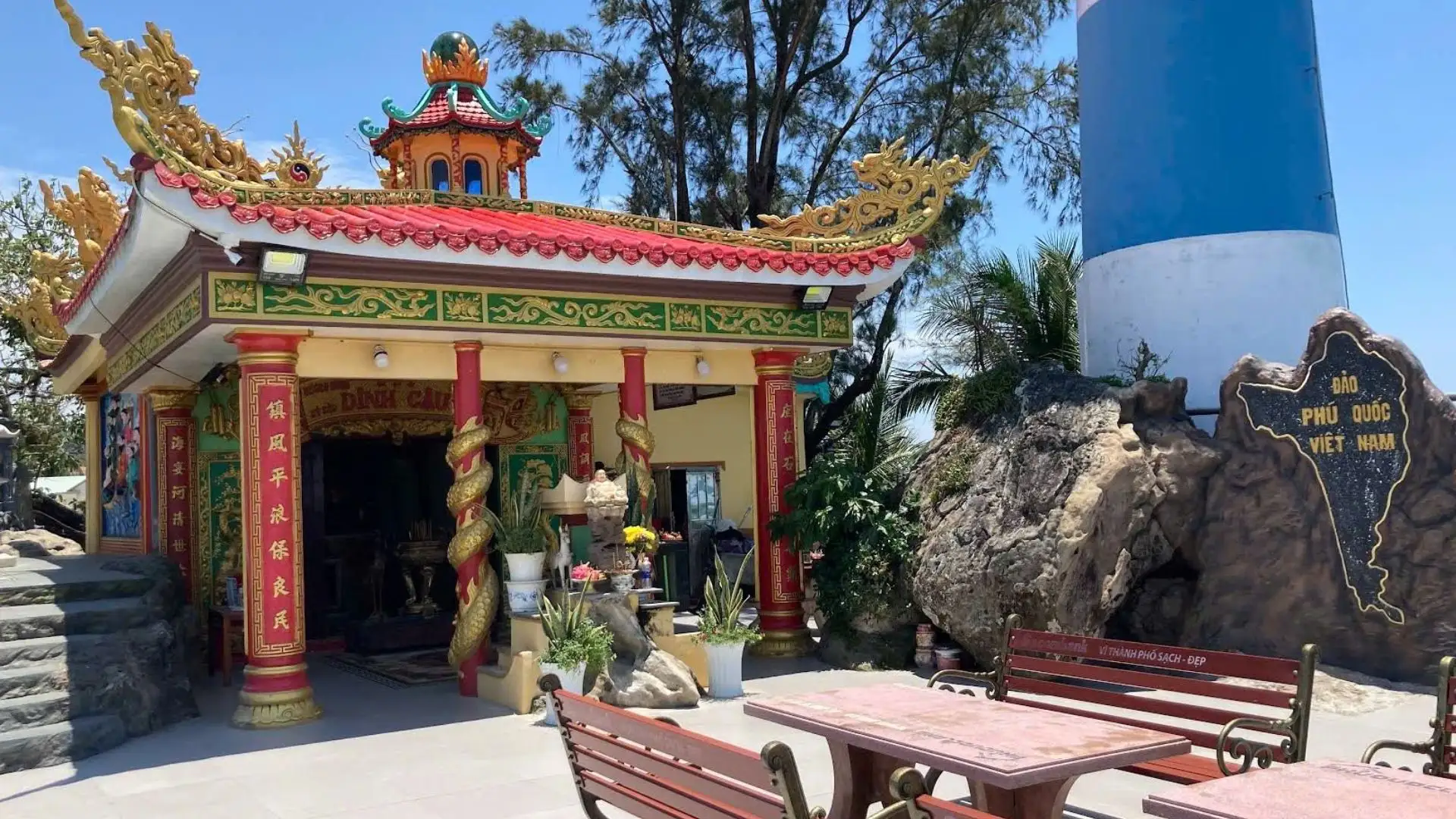 Kiến trúc Dinh Cậu độc đáo