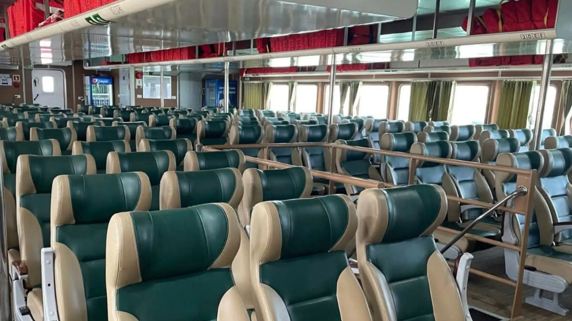 Phú Quốc Express Hà Tiên Phú Quốc khoang tàu rộng rãi