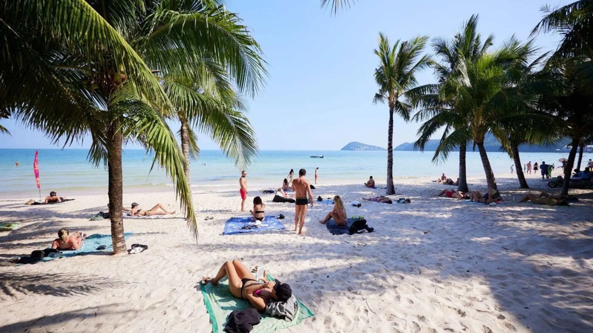 Tắm biển bãi Khem Phú Quốc